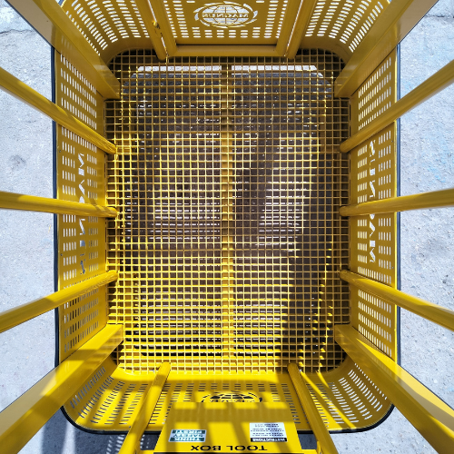Man-Basket with roof